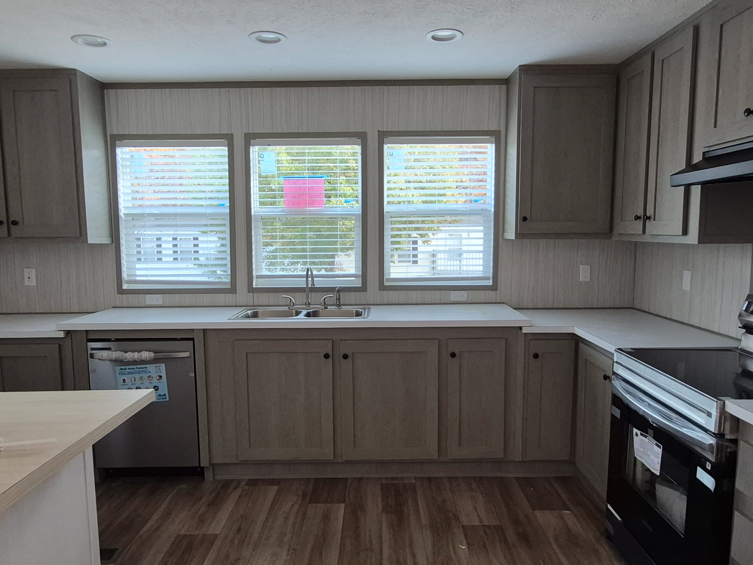 3&2 New Single Wide Lot 35 – Columbia, MO (2)