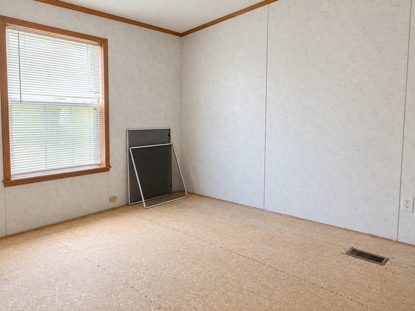 Lot 44 Indoor 4 JC Mobile Home Ct