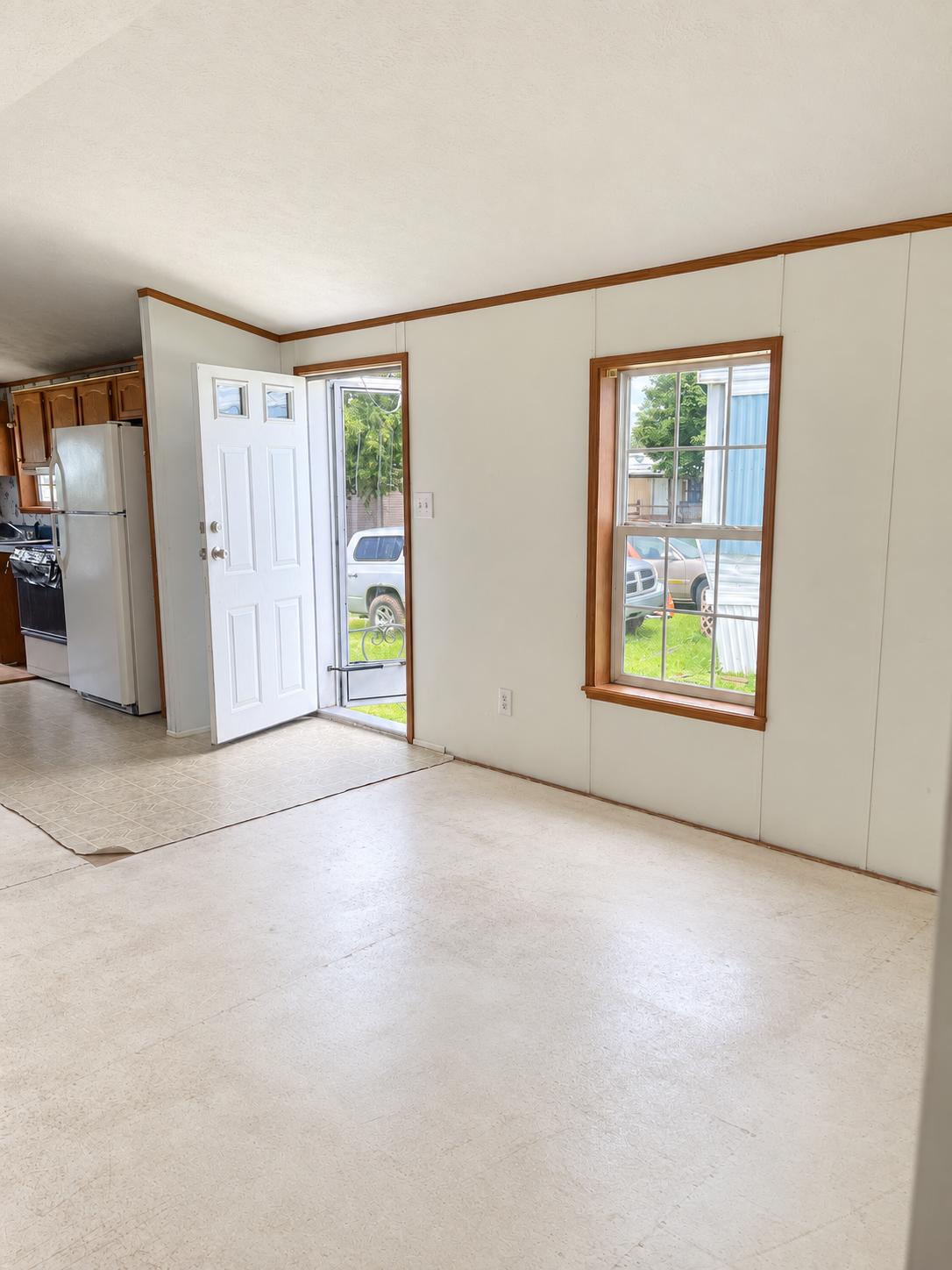 Lot 44 Indoor 6 JC Mobile Home Ct