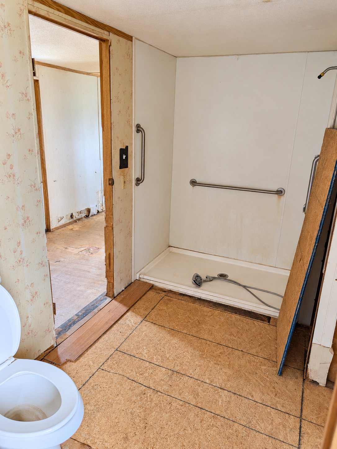 Lot 73 indoor bath Lot 73 indoor