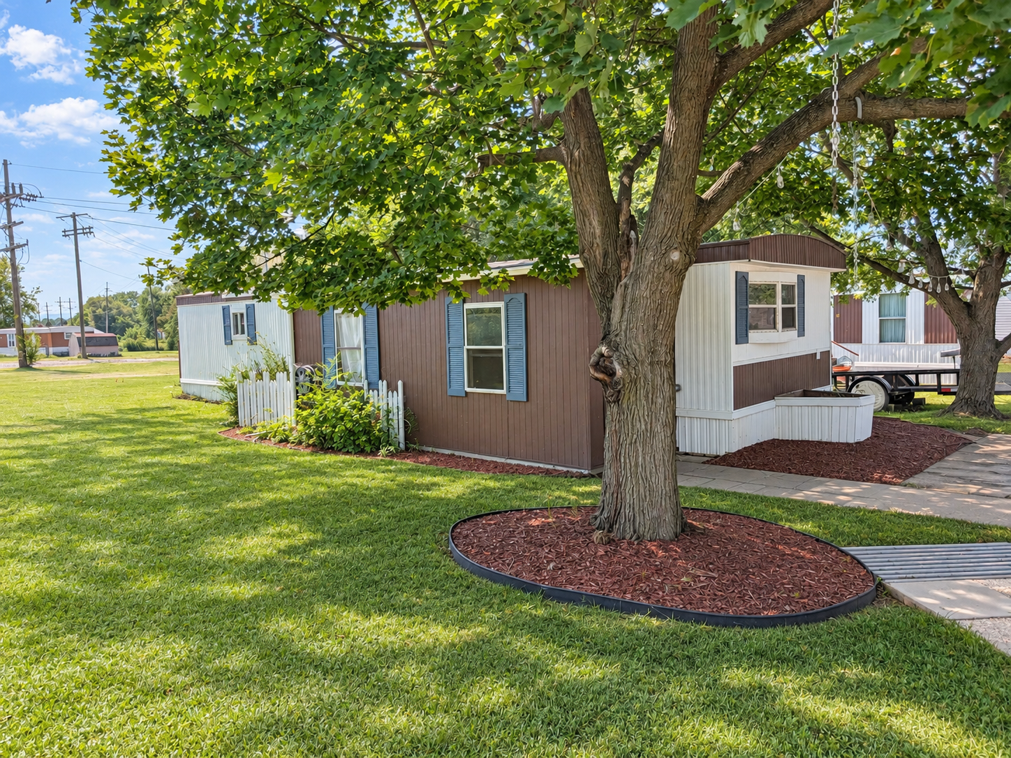 Stone Manor, Lot 313 (3) Stone Manor, Lot 313