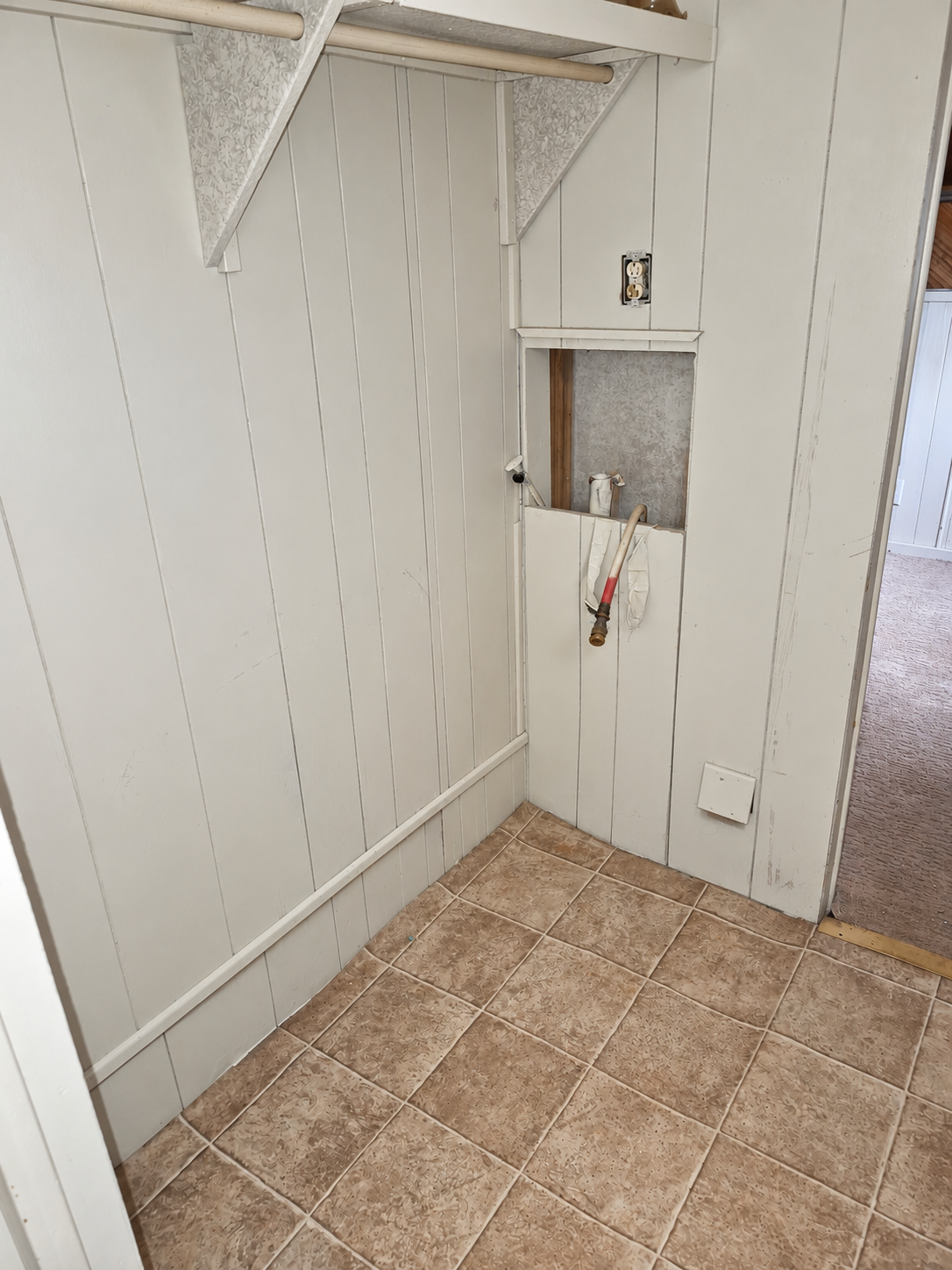 Bthany Indoors (2) Bethany – Lot 32