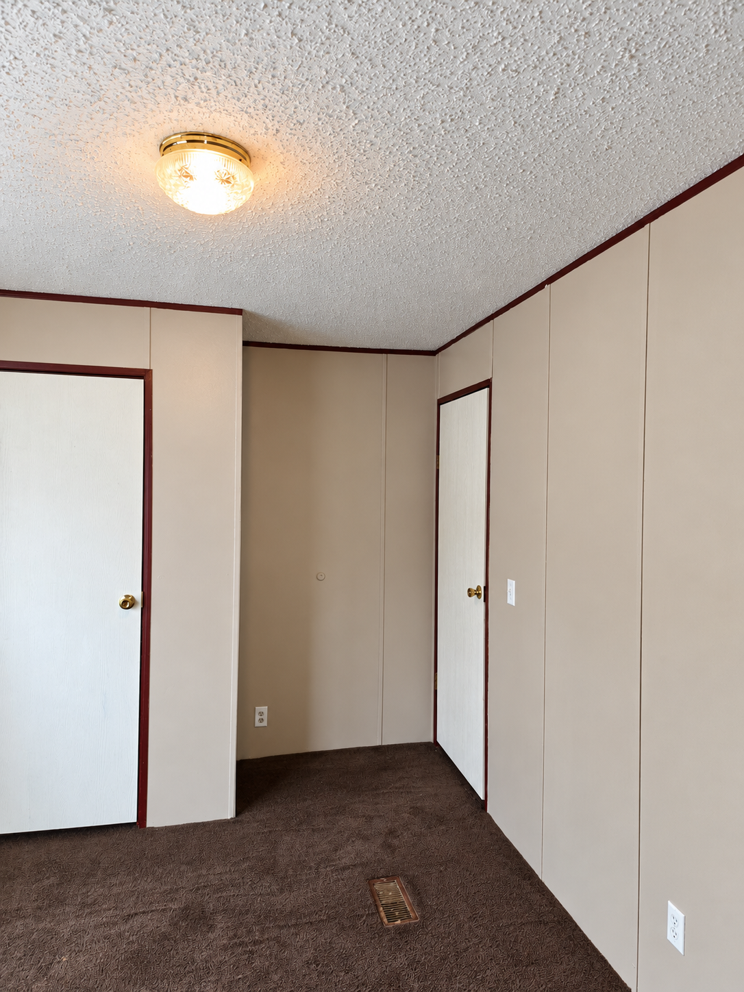 Lot 133 indoor Lot 133 indoor