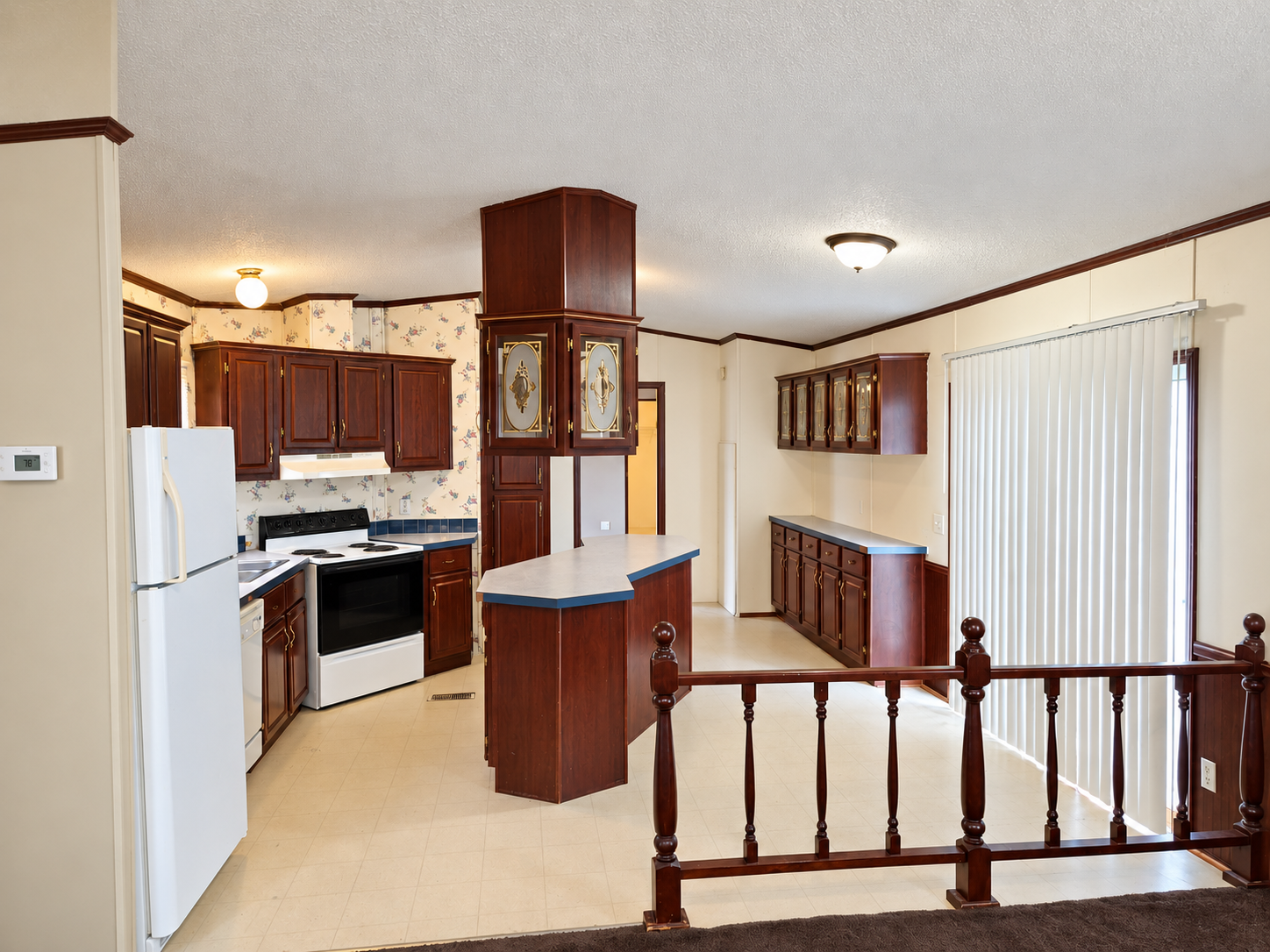 Lot 133 indoors kitchen (2) Lot 133 indoors