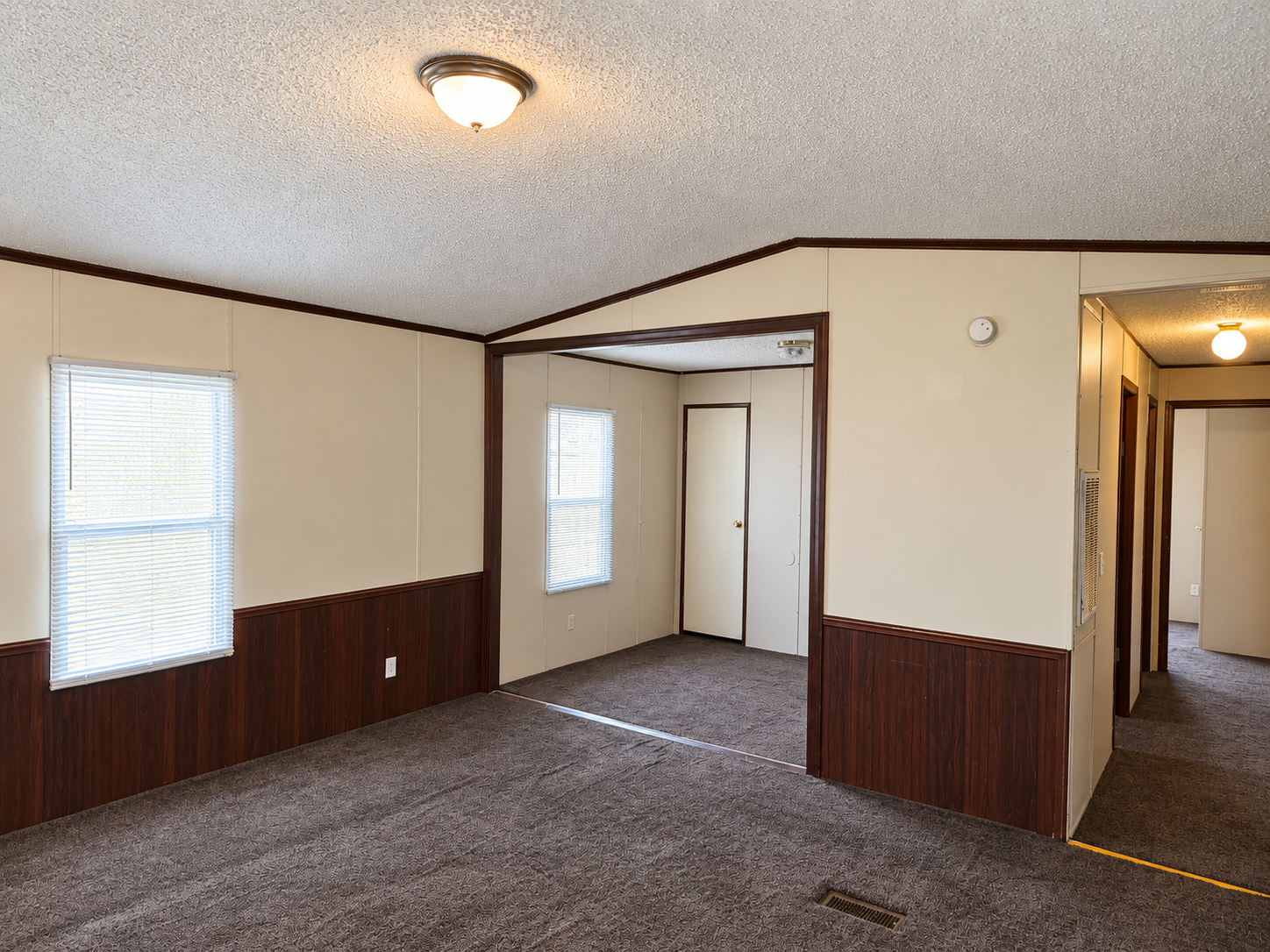 Lot 133 indoors s Lot 133 indoors